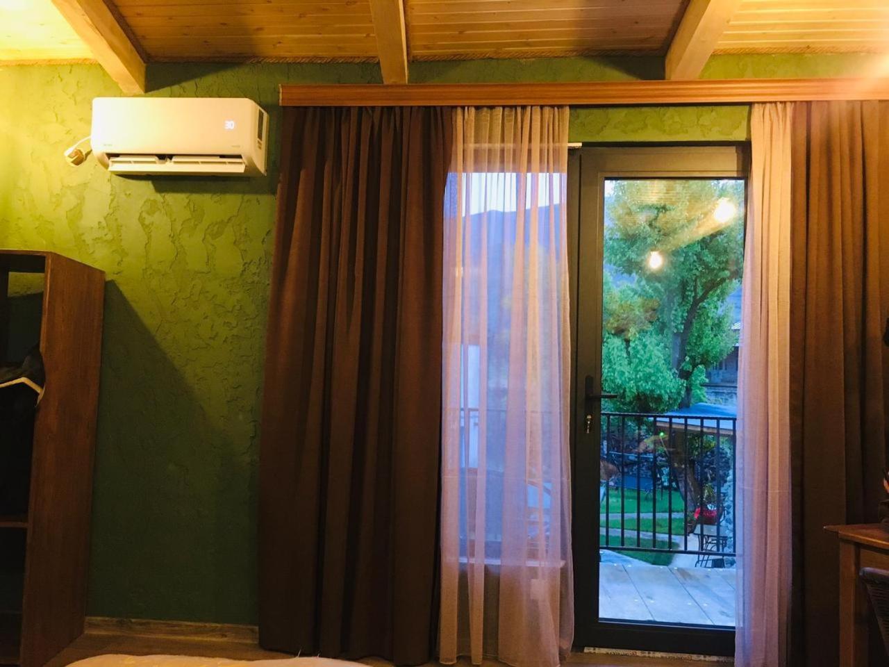 Tsotne'S Kingdom Apartment Vardzia  Ruang foto
